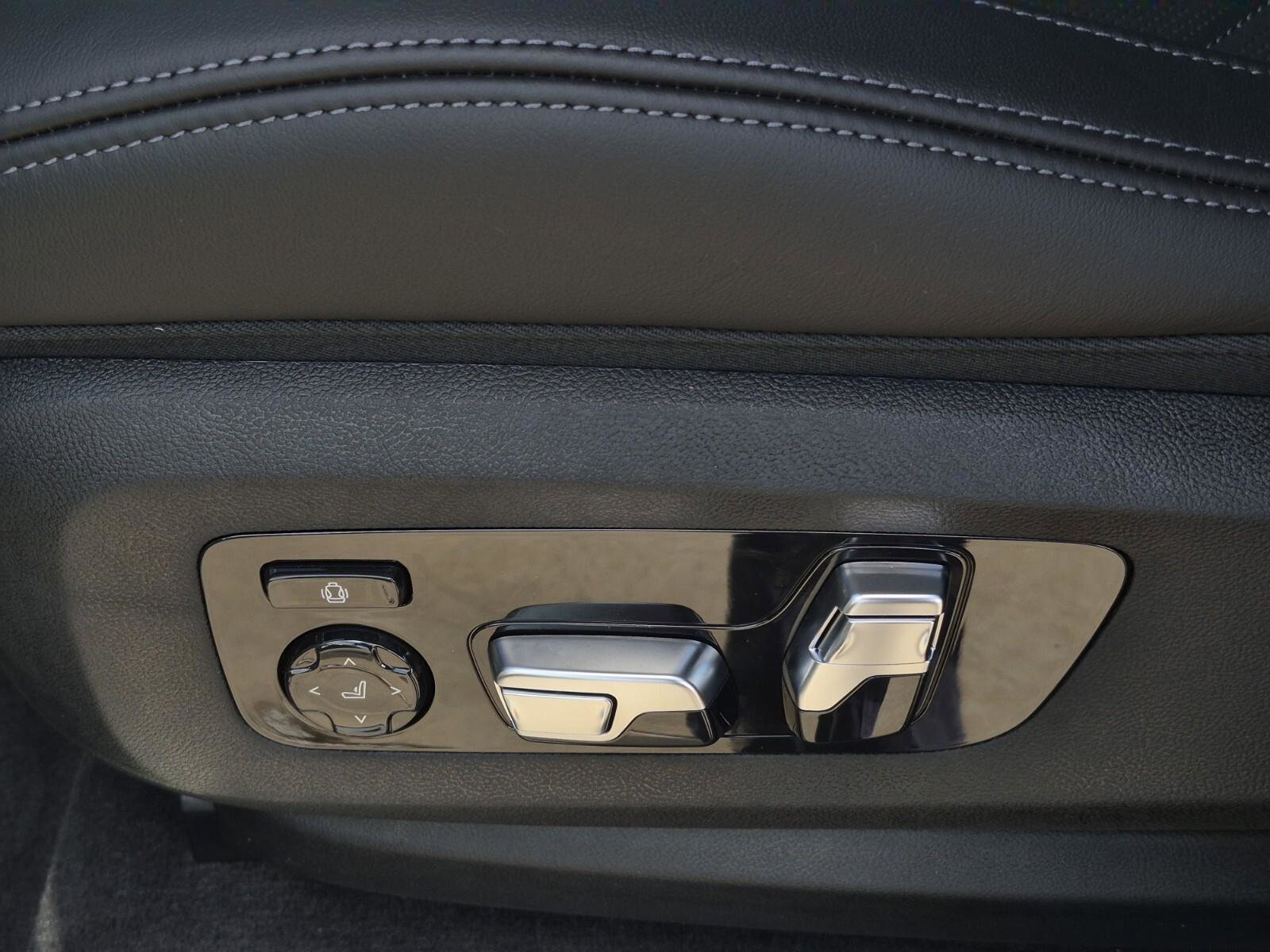 New 2026 BMW XM Label Red image 29