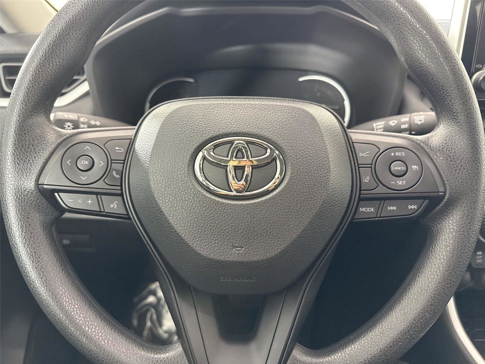 Certified 2025 Toyota RAV4 LE FWD image 16