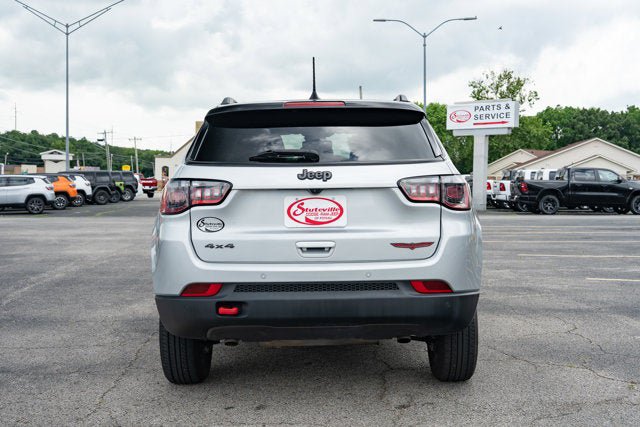 Certified 2025 Jeep Compass Trailhawk AWD/4WD image 4