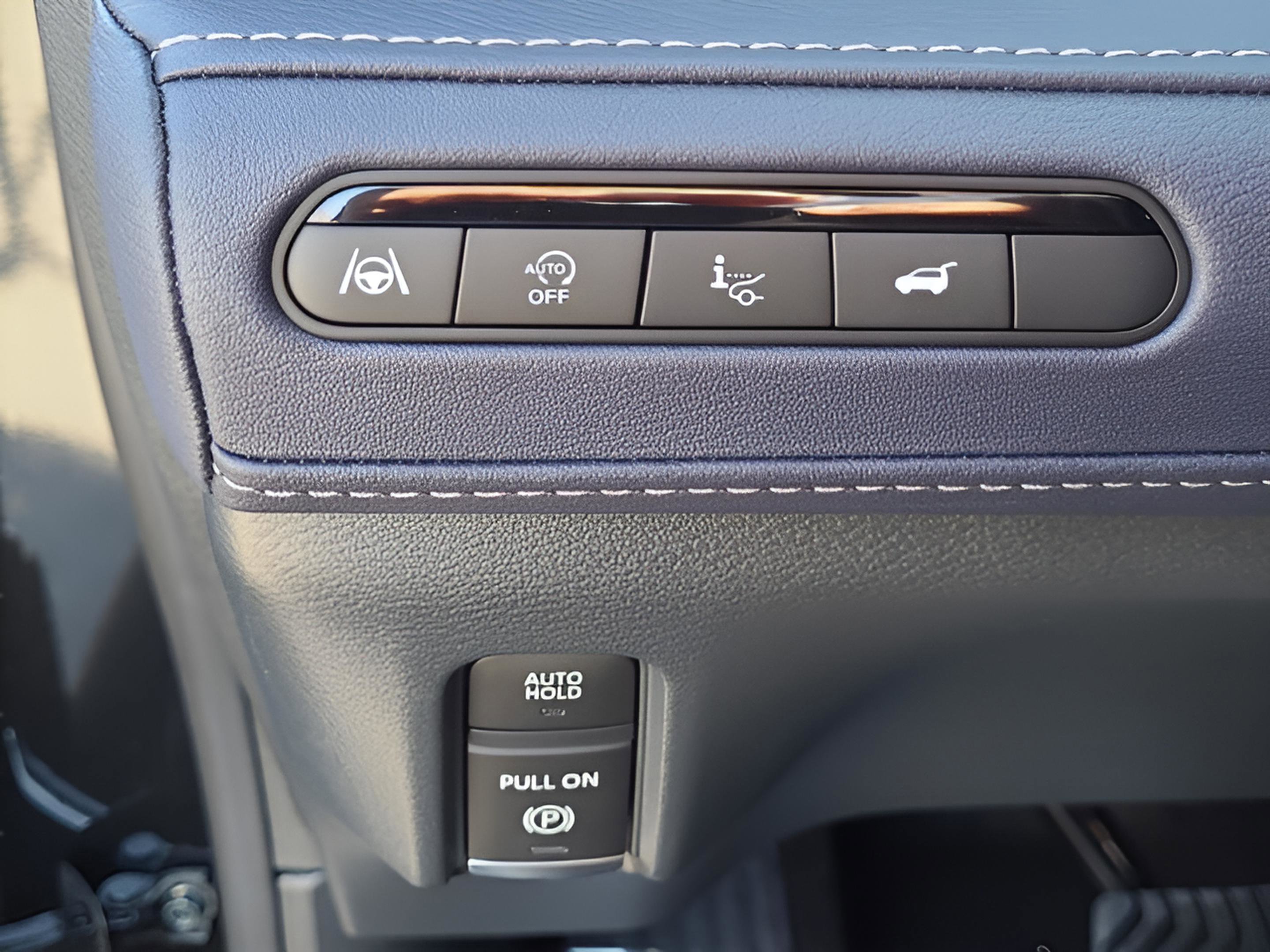 New 2026 INFINITI QX80 4WD w/ Sport Exterior Package image 23