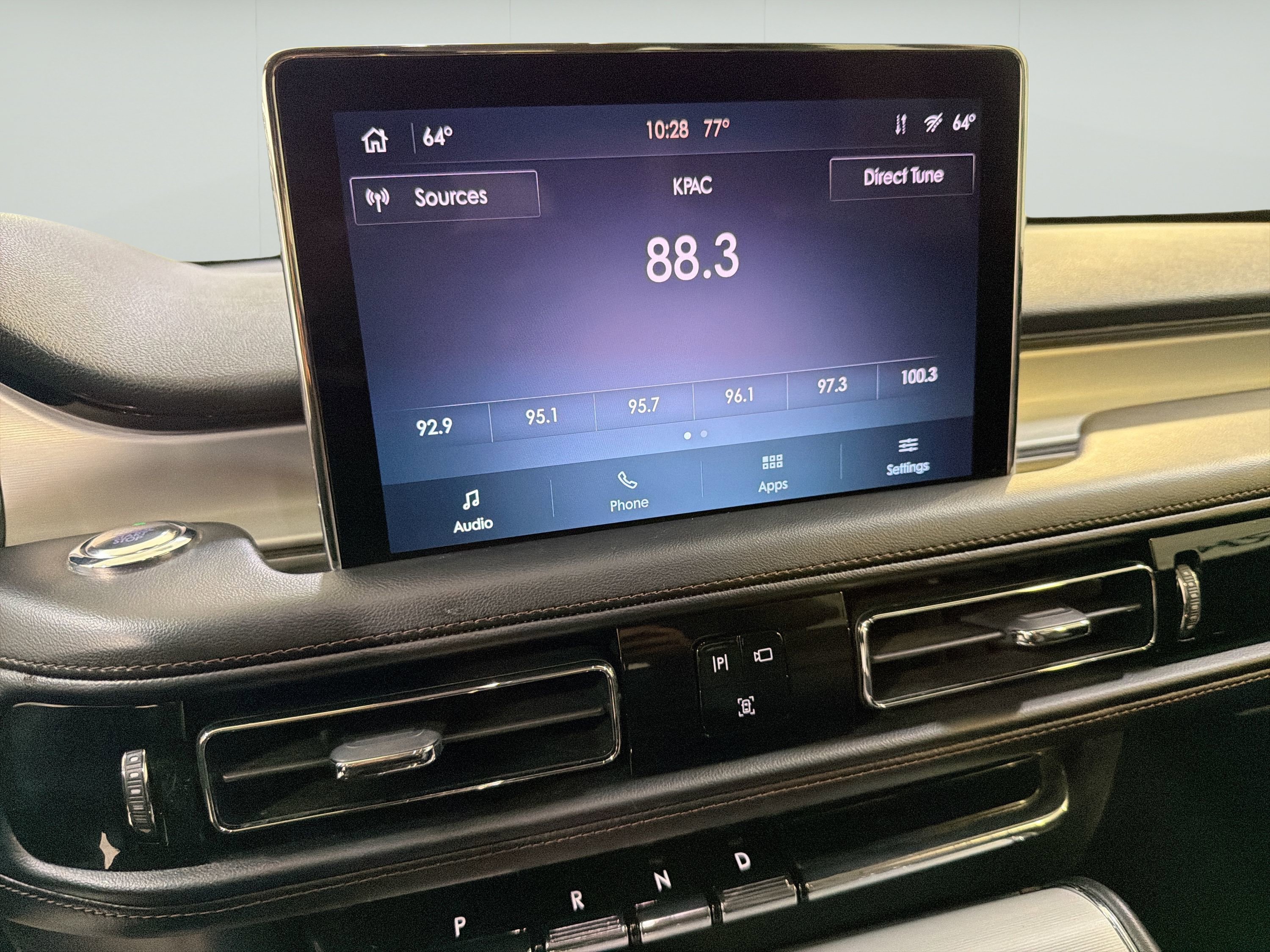 Used 2024 Lincoln Aviator 2WD image 17