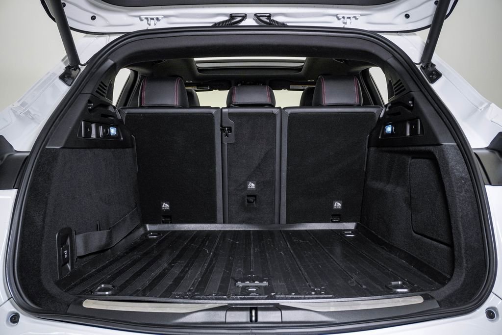 Certified 2023 Maserati Grecale Modena image 26