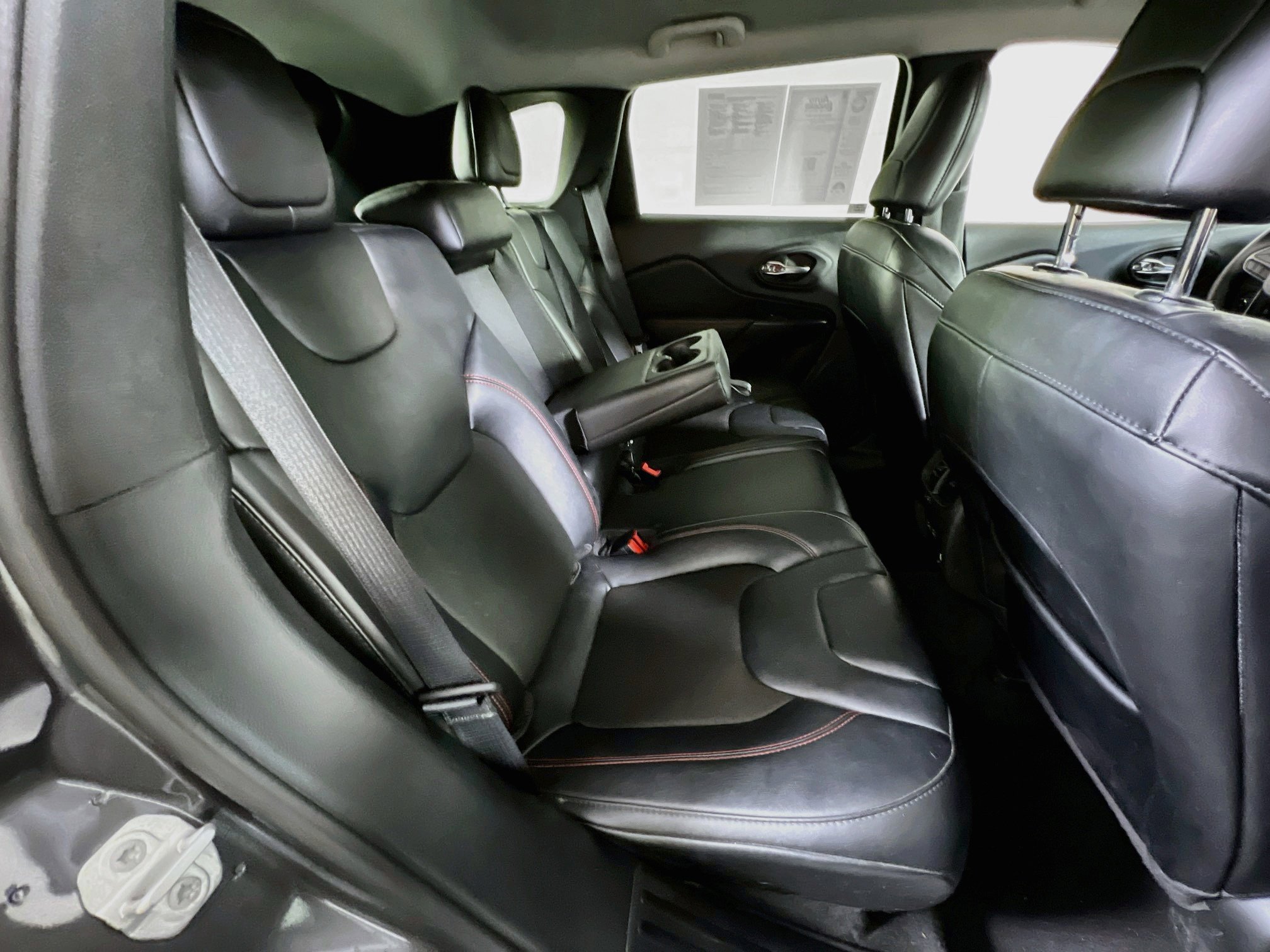 Used 2022 Jeep Cherokee Trailhawk image 25