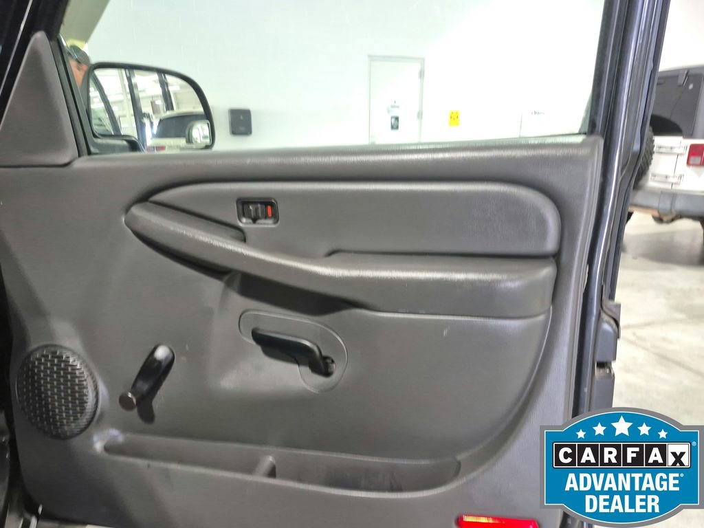 Used 2004 Chevrolet Silverado 1500 W/T image 22
