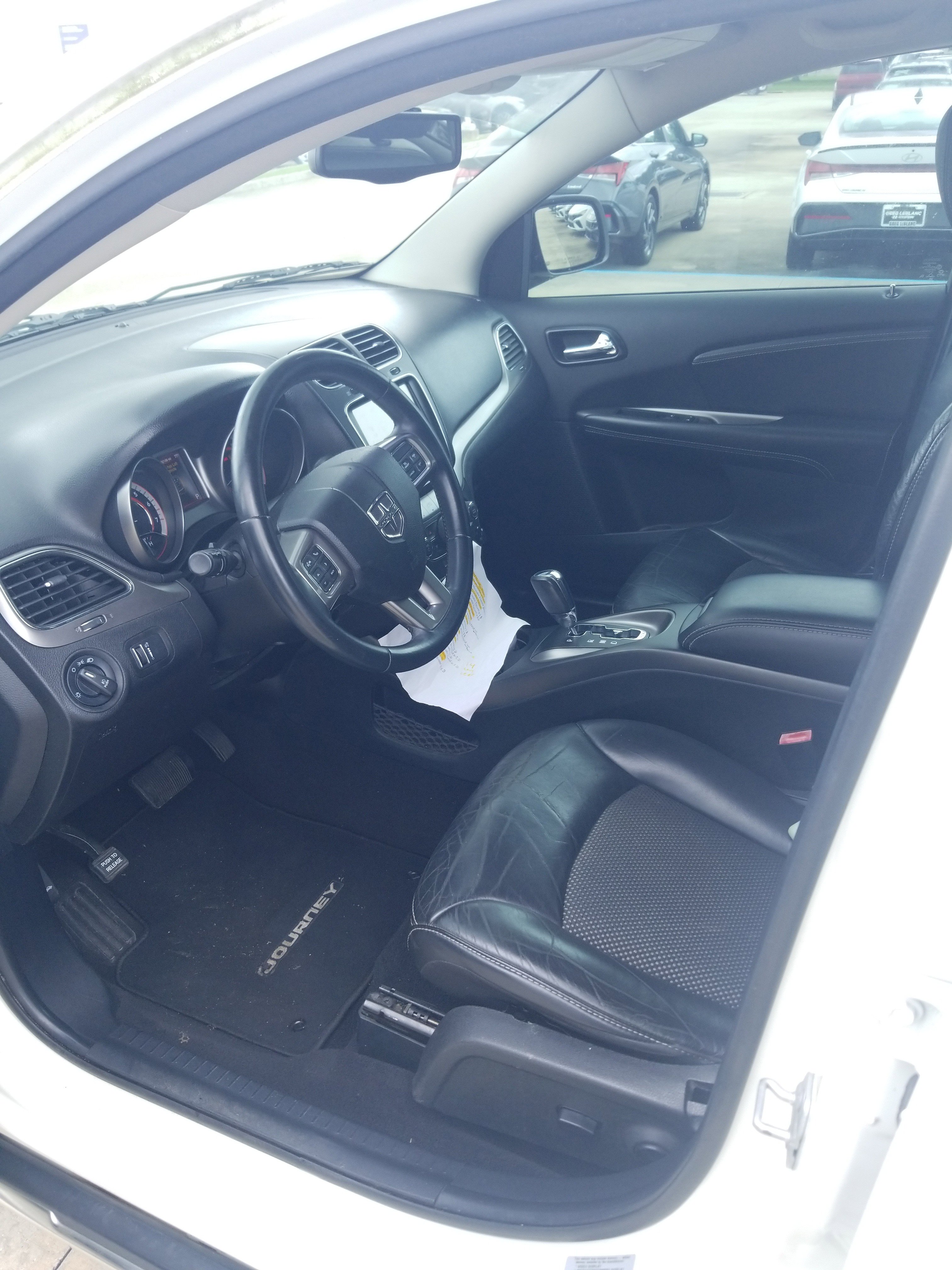 Used 2015 Dodge Journey Crossroad w/ Flexible Seating Group FWD image 16