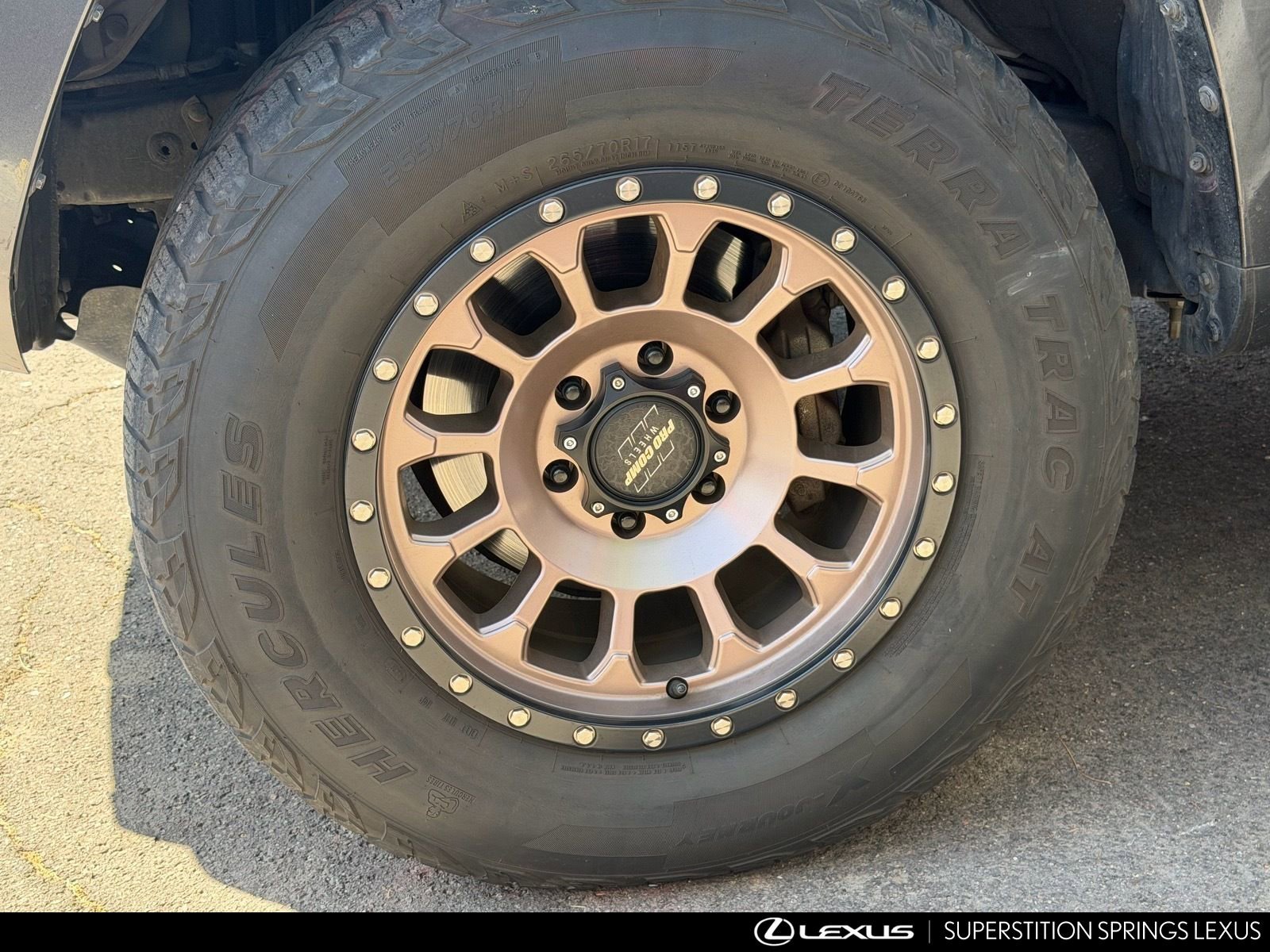 Used 2016 Toyota 4Runner SR5 AWD/4WD image 6