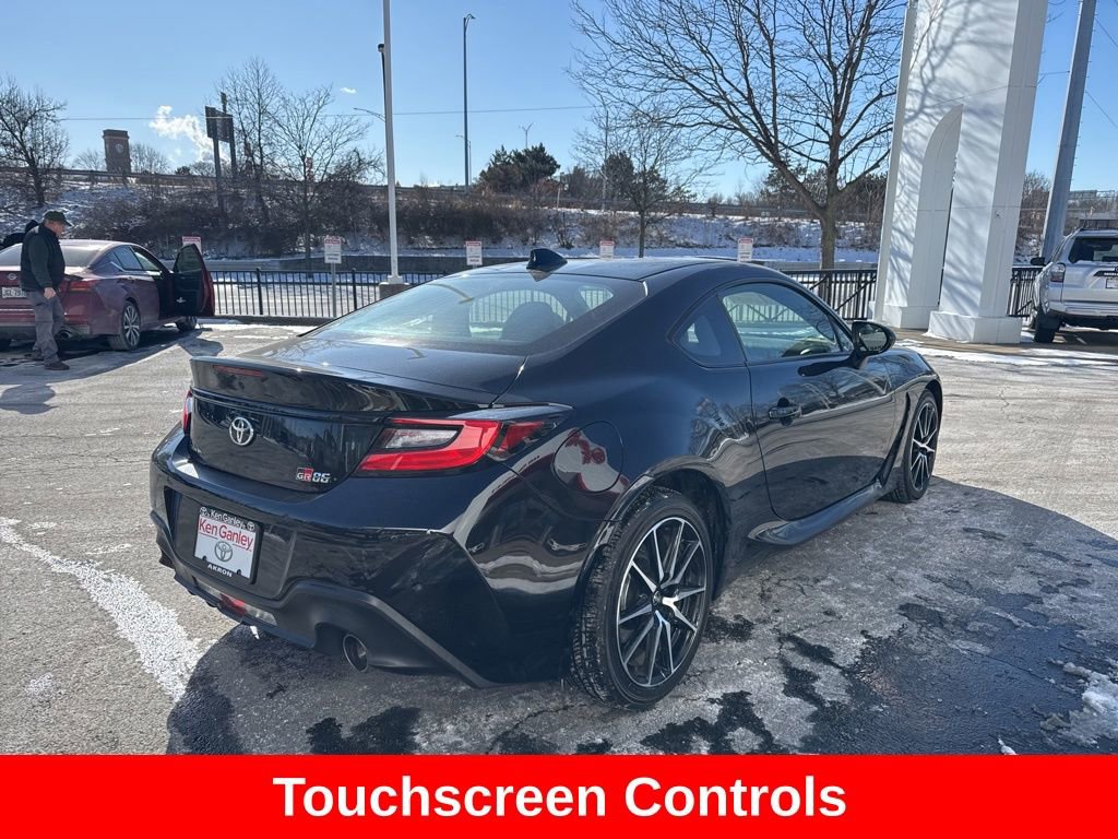 Certified 2022 Toyota GR86 image 7
