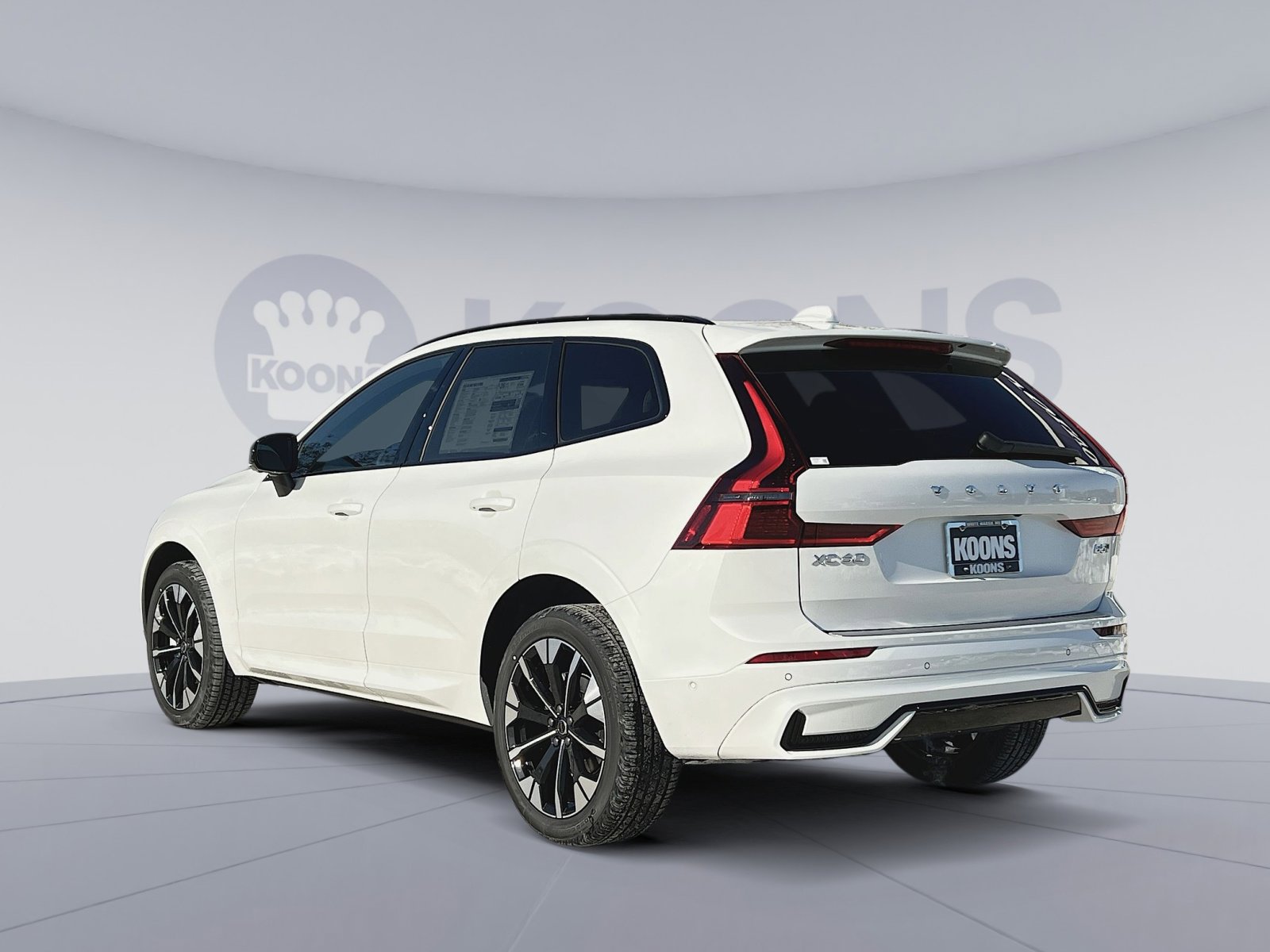 New 2026 Volvo XC60 B5 Plus w/ Protection Package Premier AWD/4WD image 4