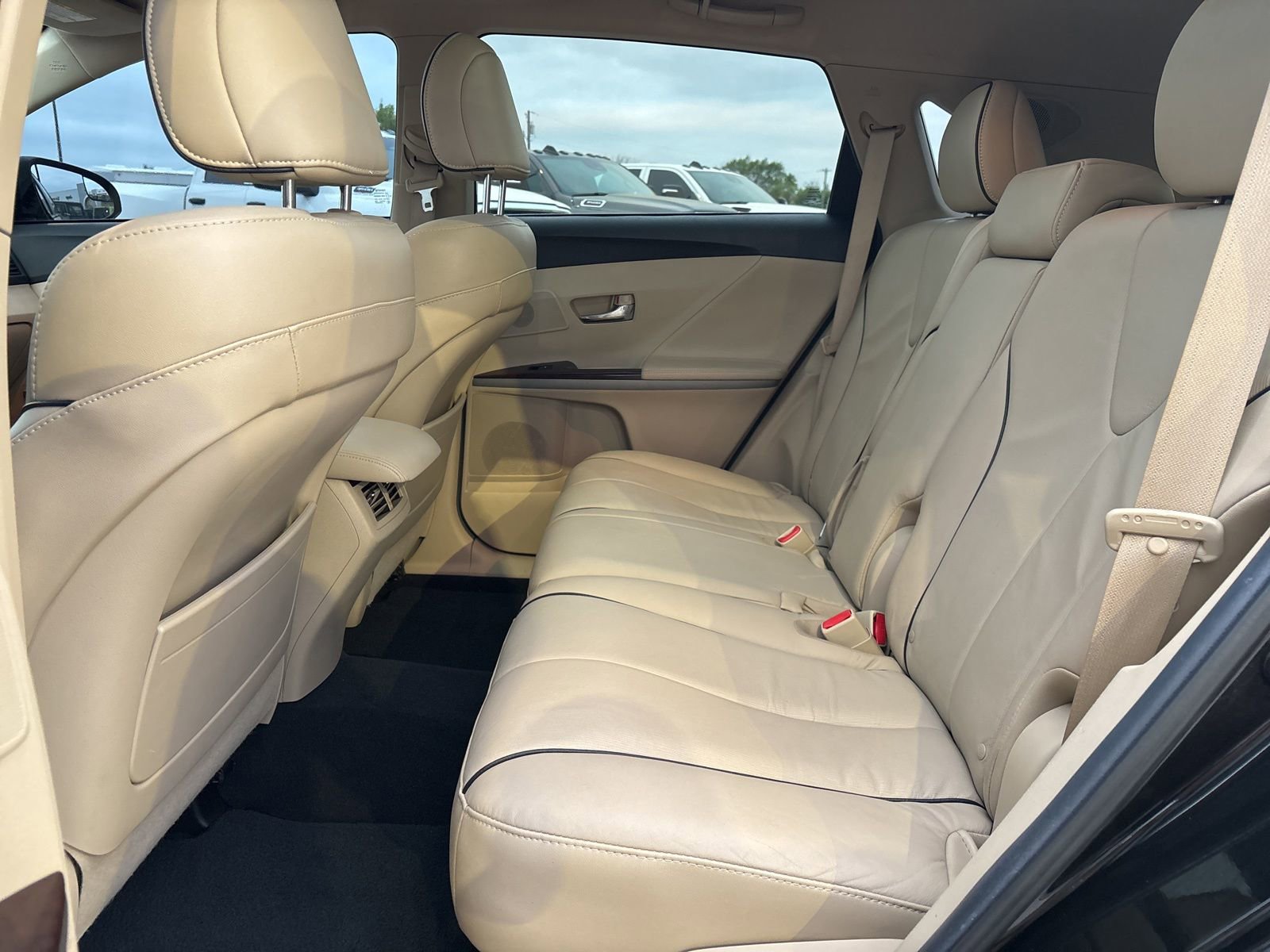 Used 2013 Toyota Venza Limited w/ Tow Prep Pkg image 17