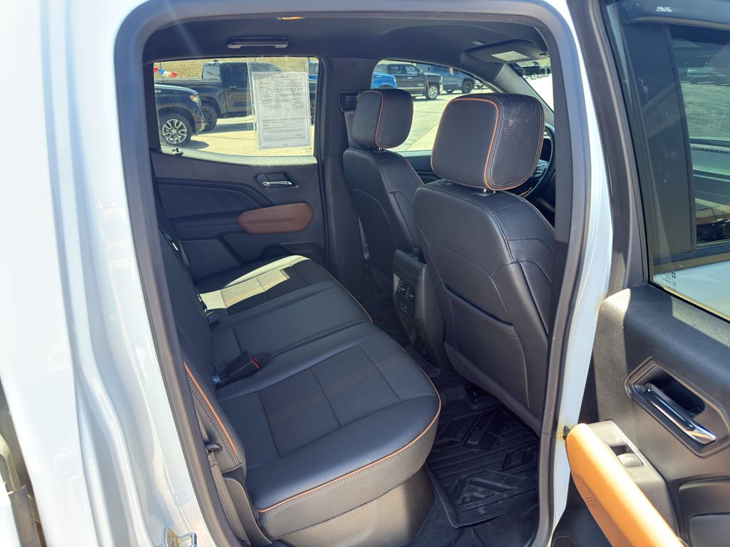 Certified 2024 GMC Canyon AT4 AWD/4WD image 10