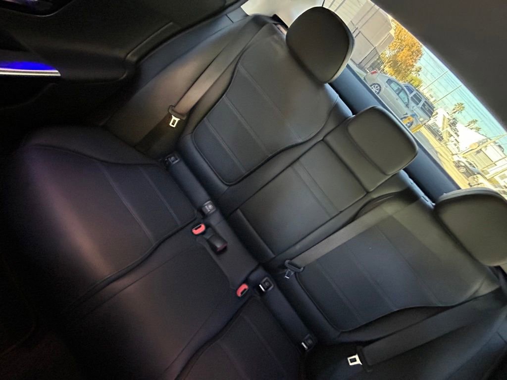 Used 2022 Mercedes-Benz C 300 Sedan image 12