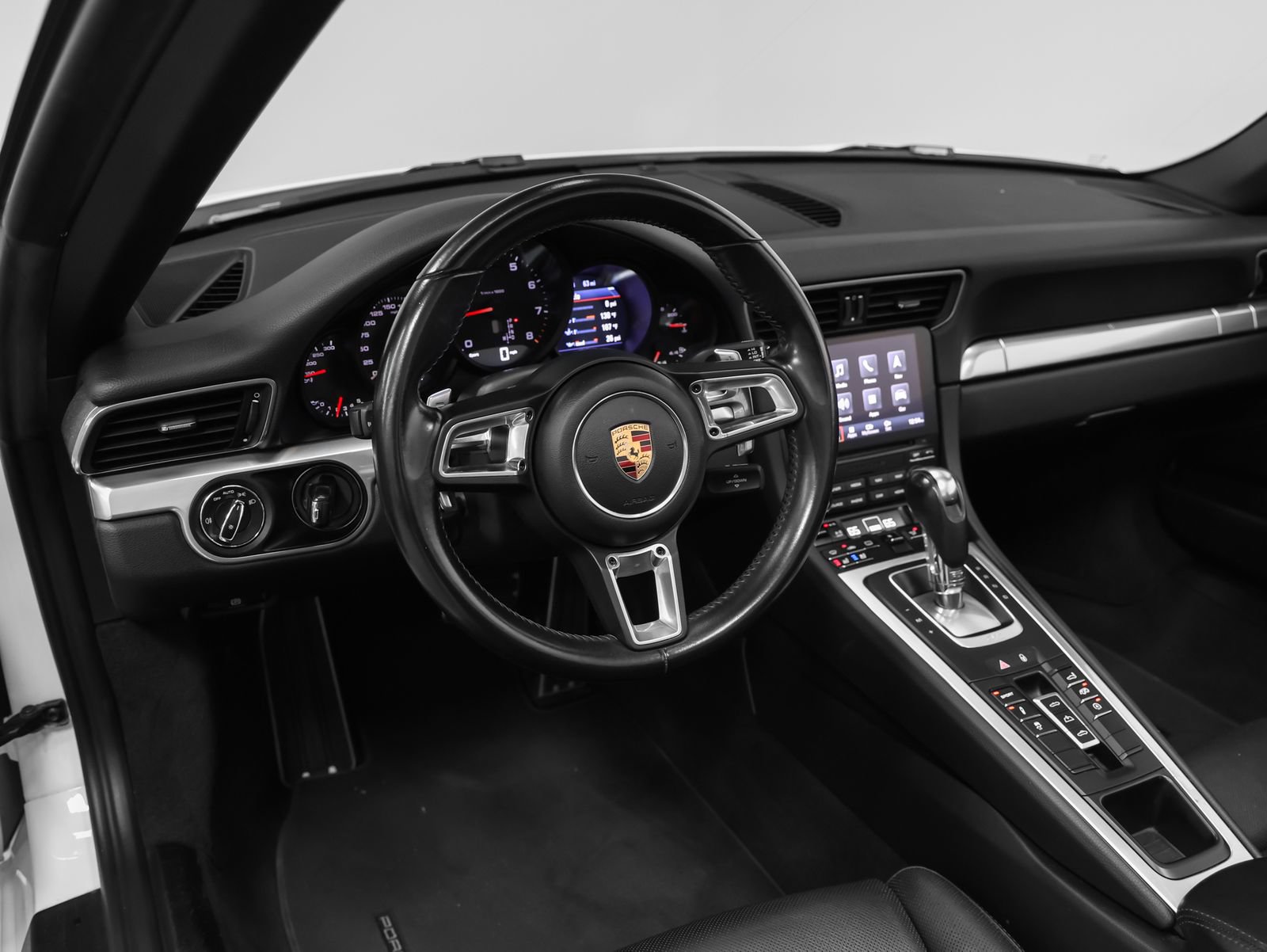 Certified 2017 Porsche 911 Carrera RWD image 30
