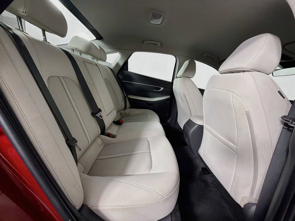 Used 2025 Hyundai Sonata SEL FWD image 28