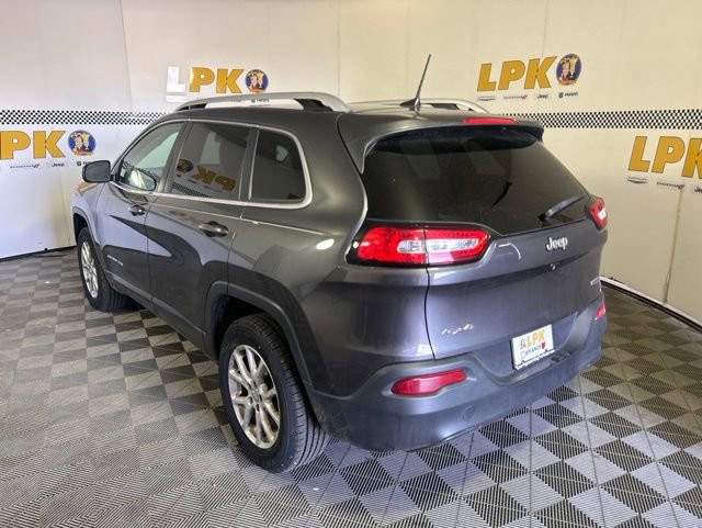 Used 2017 Jeep Cherokee Latitude w/ True North Edition AWD/4WD image 8