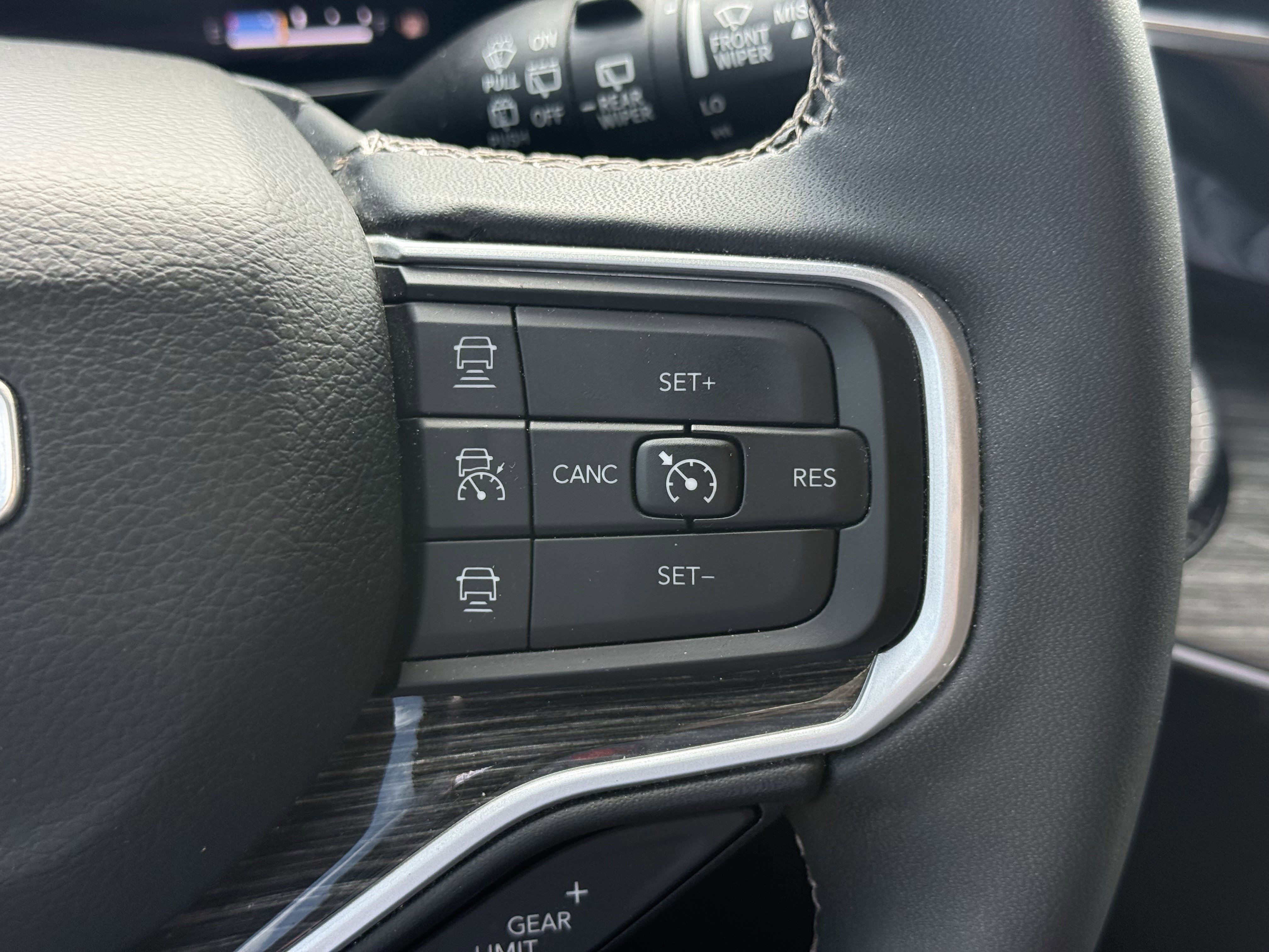 Used 2022 Jeep Wagoneer Series III w/ Premium Group I RWD image 16