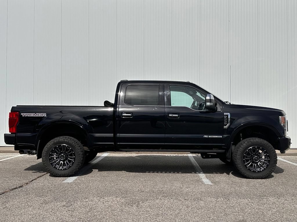 Certified 2020 Ford F350 Platinum w/ Tremor Off-Road Package AWD/4WD image 7