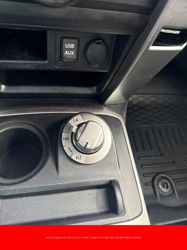 Used 2016 Toyota 4Runner SR5 AWD/4WD image 13