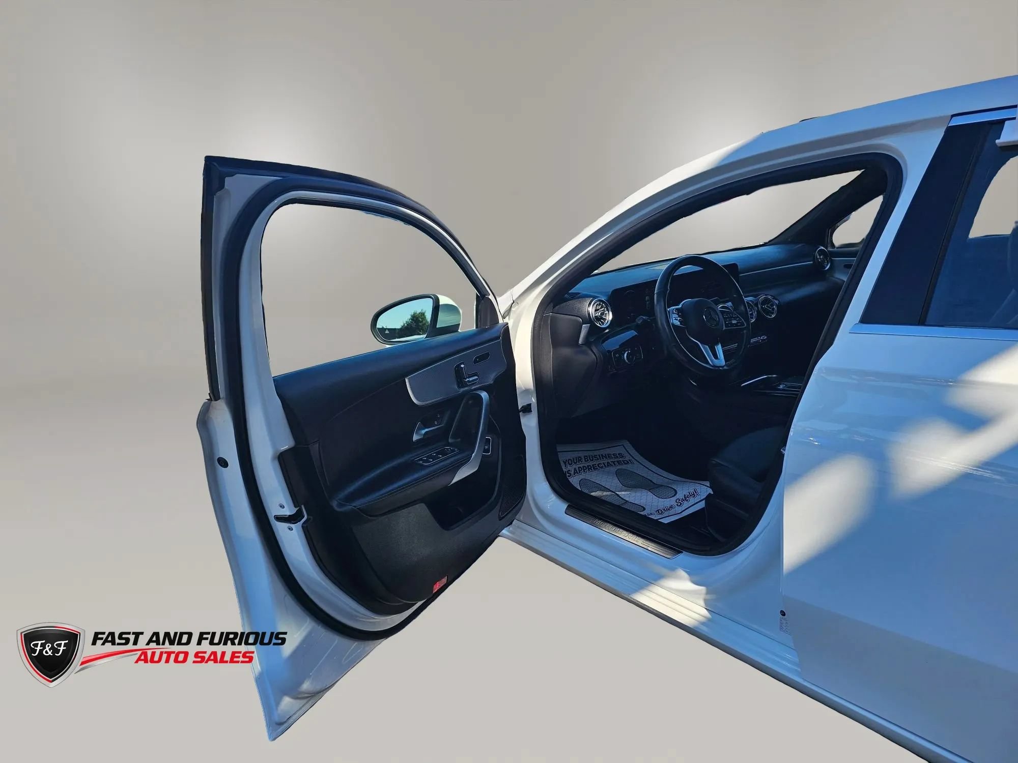 Used 2020 Mercedes-Benz A 220 4MATIC w/ Premium Package image 9