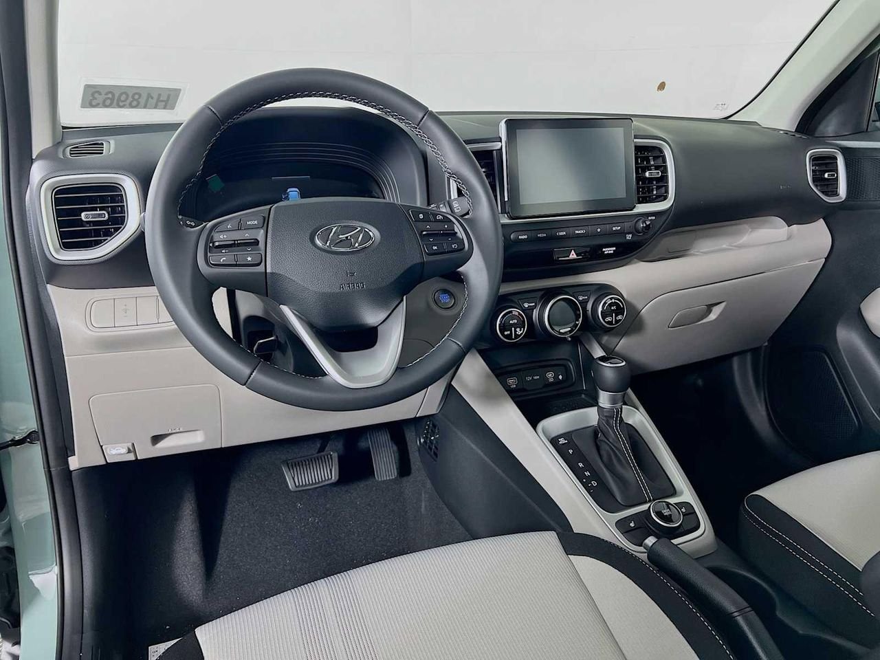 New 2026 Hyundai Venue SEL FWD image 7