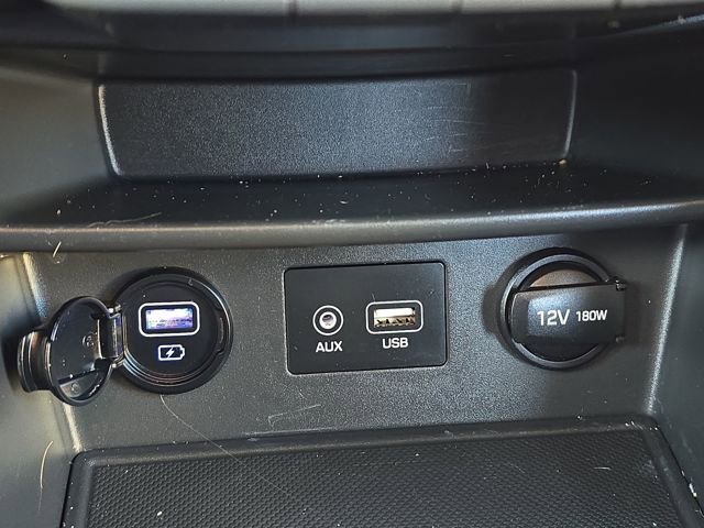 Used 2021 Hyundai Kona SE image 16