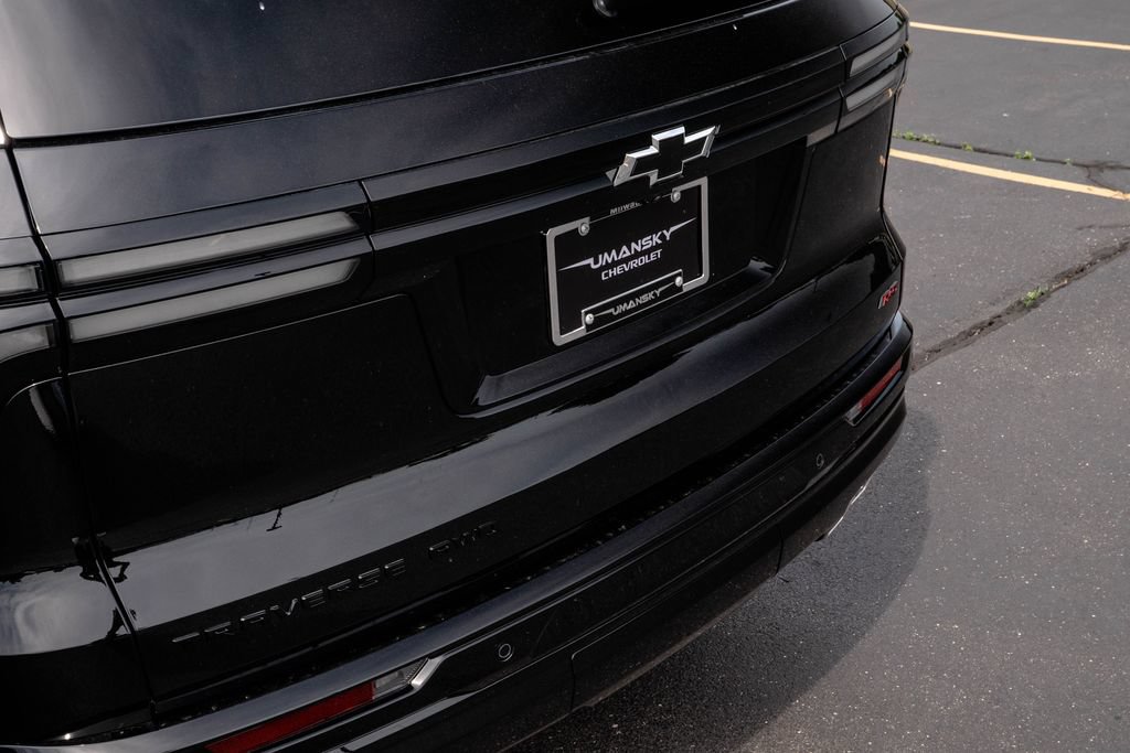 New 2026 Chevrolet Traverse RS w/ LPO, Floor Liner Package AWD/4WD image 12