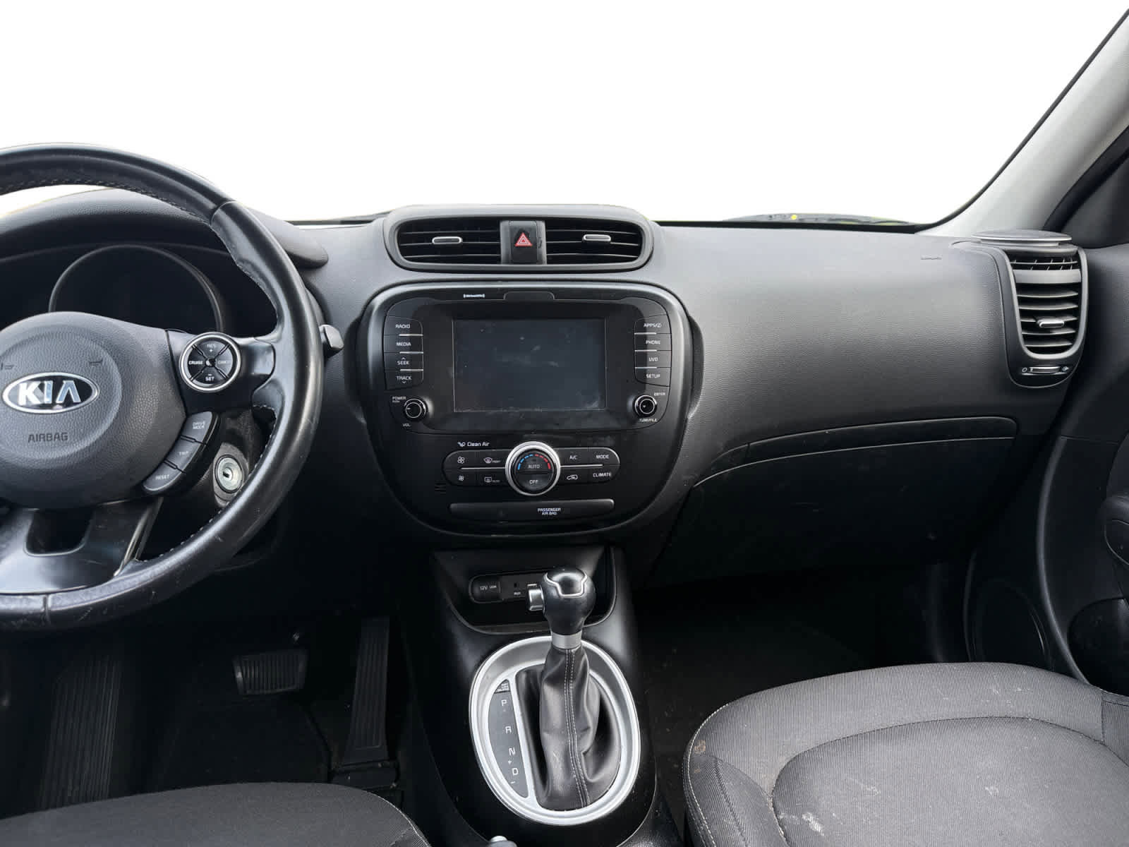 Used 2018 Kia Soul + image 11