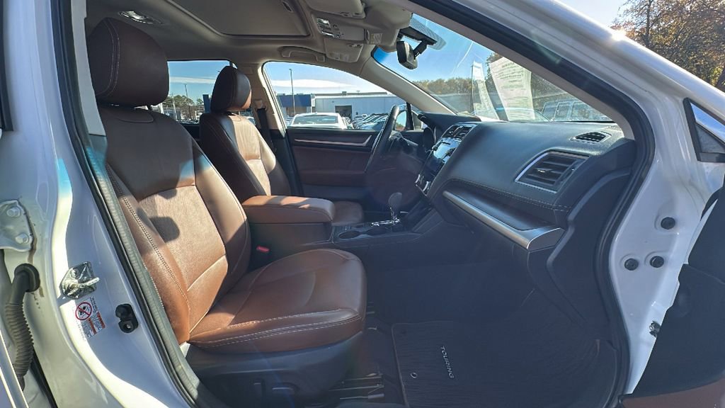 Used 2019 Subaru Outback 2.5i Touring w/ Popular Package #3A image 16