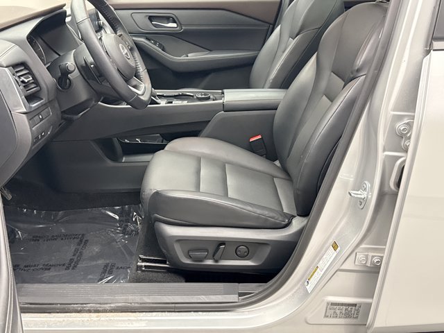 Used 2023 Nissan Rogue SV w/ SV Premium B Package AWD/4WD image 11