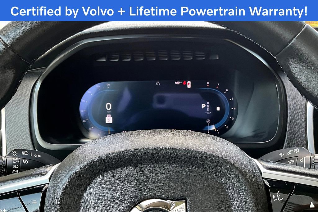 Certified 2025 Volvo XC90 B6 Plus image 28