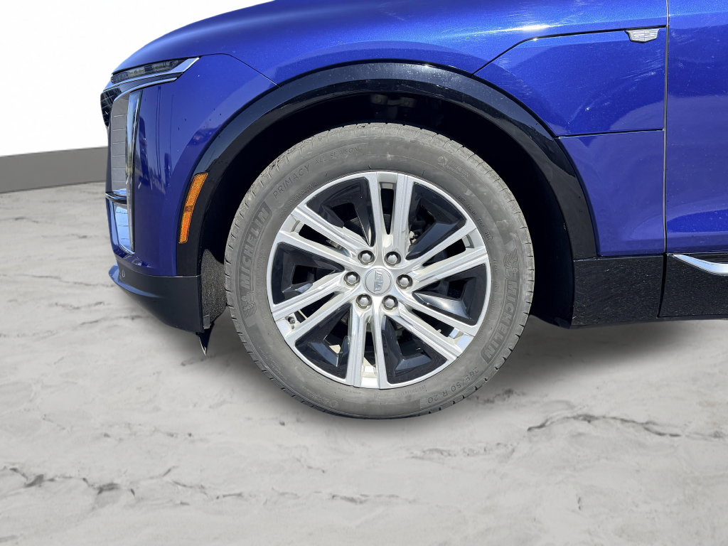 Used 2024 Cadillac Lyriq Tech AWD/4WD image 9