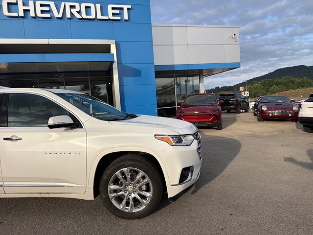 Used 2019 Chevrolet Traverse High Country w/ LPO, Floor Liner Package AWD/4WD image 2