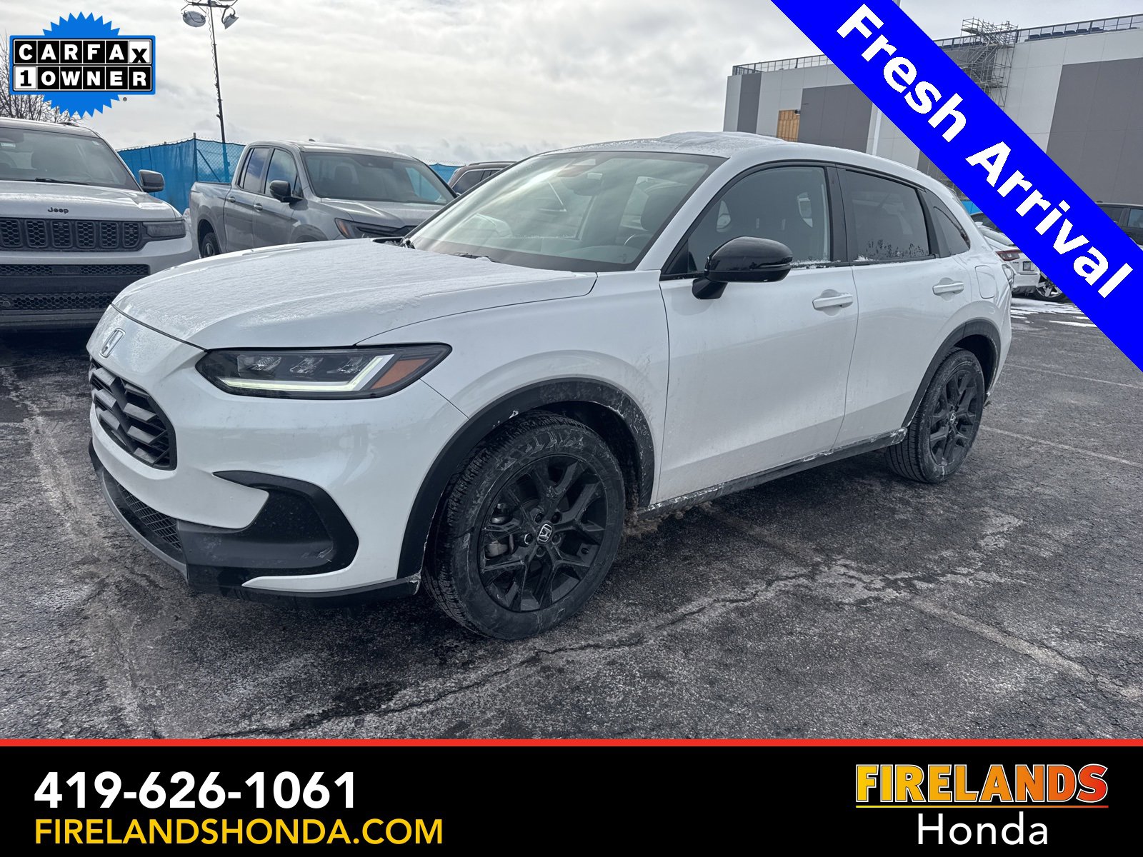 Used 2025 Honda HR-V Sport image 2