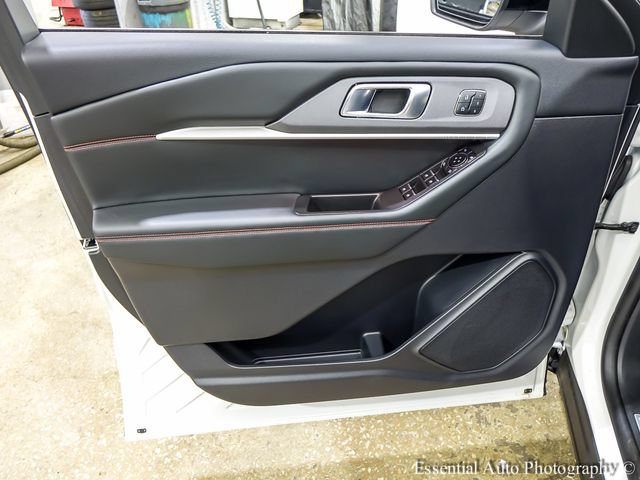 Used 2025 Ford Explorer ST-Line w/ Premium Package RWD image 21