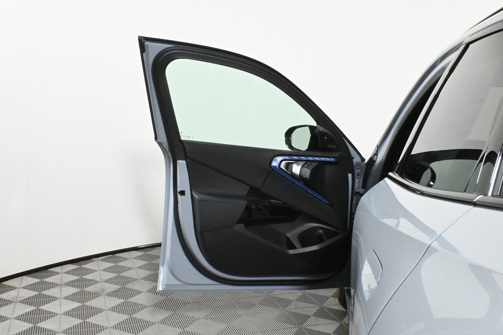 Used 2026 BMW X3 M50 w/ Premium Package image 28