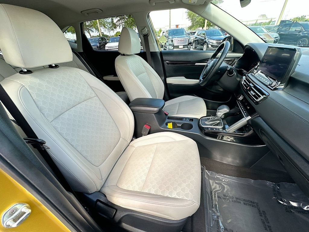 Used 2023 Kia Seltos SX w/ SX Sunroof Package AWD/4WD image 29