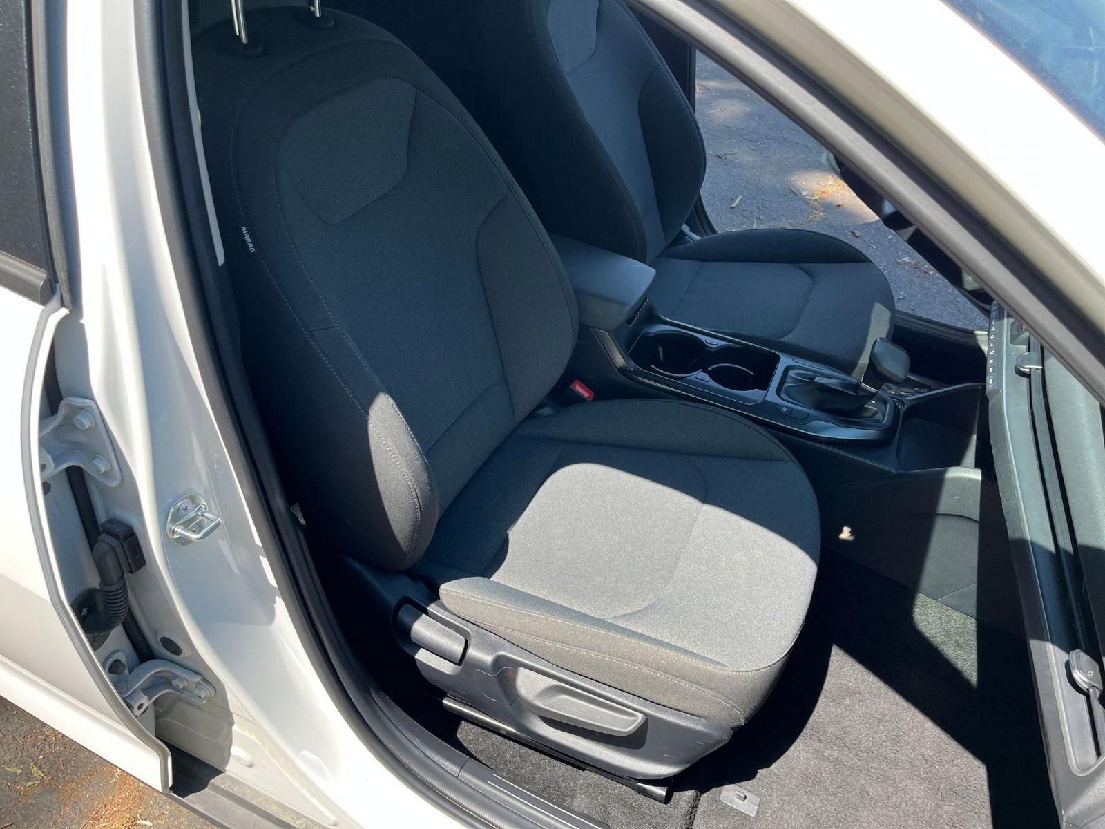 Used 2025 Kia K4 LXS FWD image 35