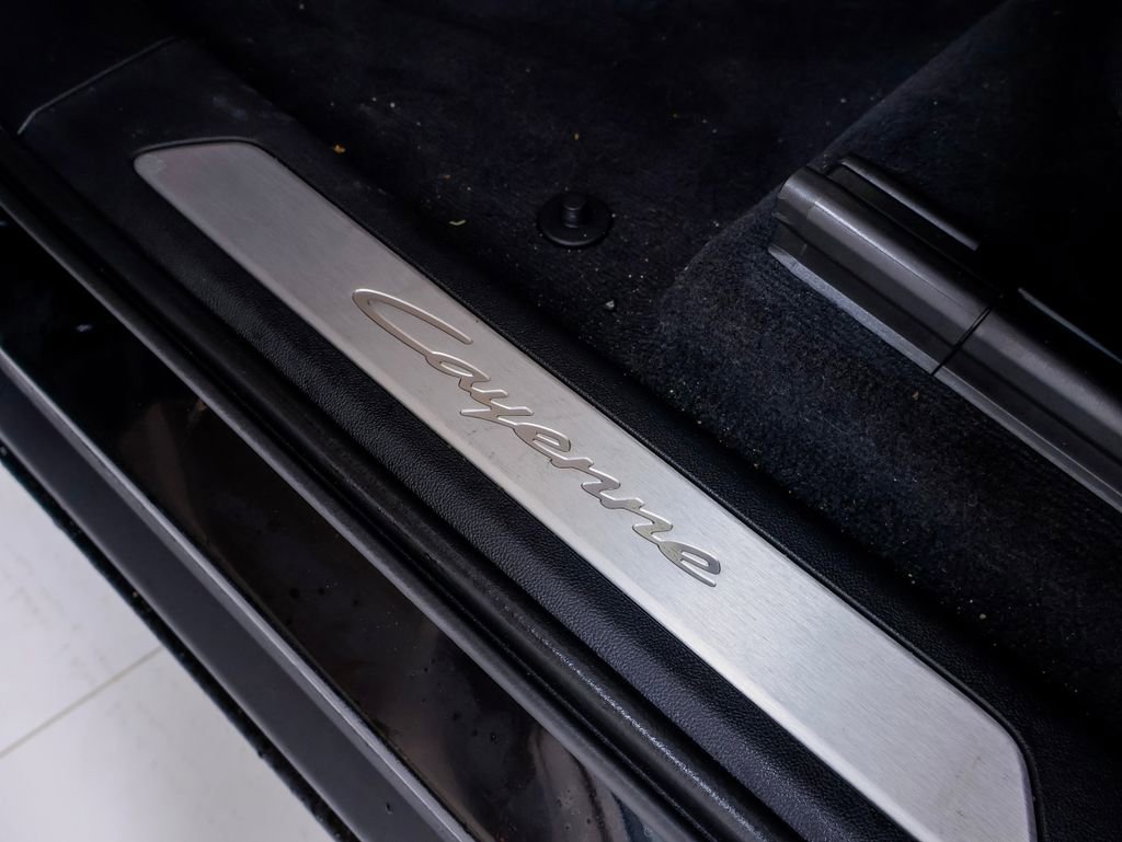 New 2026 Porsche Cayenne E-Hybrid image 24