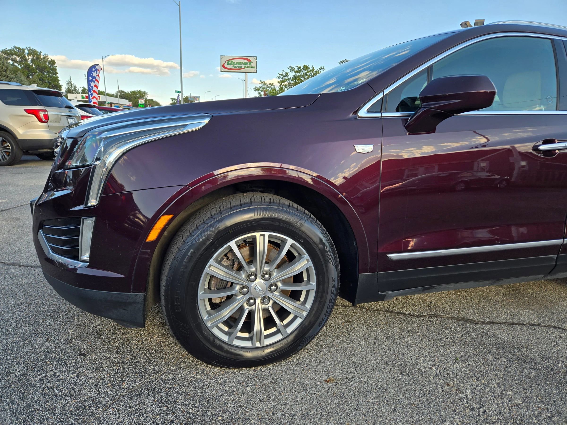 Used 2017 Cadillac XT5 Luxury w/ Driver Awareness Package AWD/4WD image 8