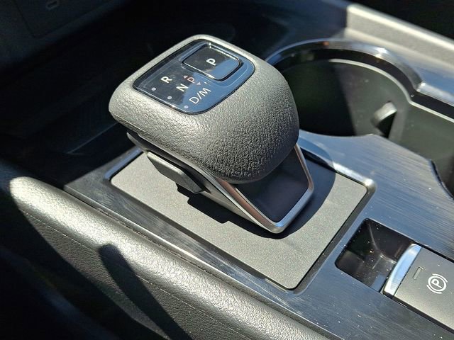 Used 2025 Nissan Rogue SV AWD/4WD image 15