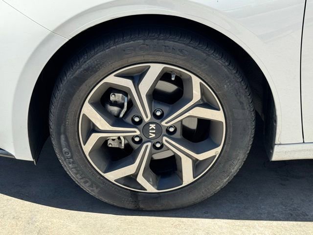 Used 2020 Kia Forte LXS FWD image 9