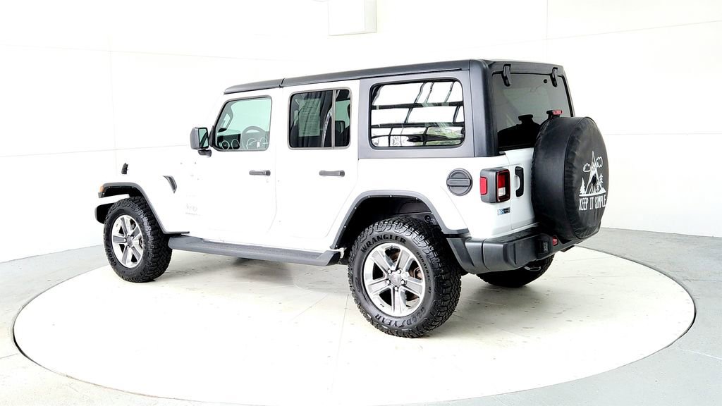 Used 2022 Jeep Wrangler Unlimited Sahara w/ Cold Weather Group AWD/4WD image 4