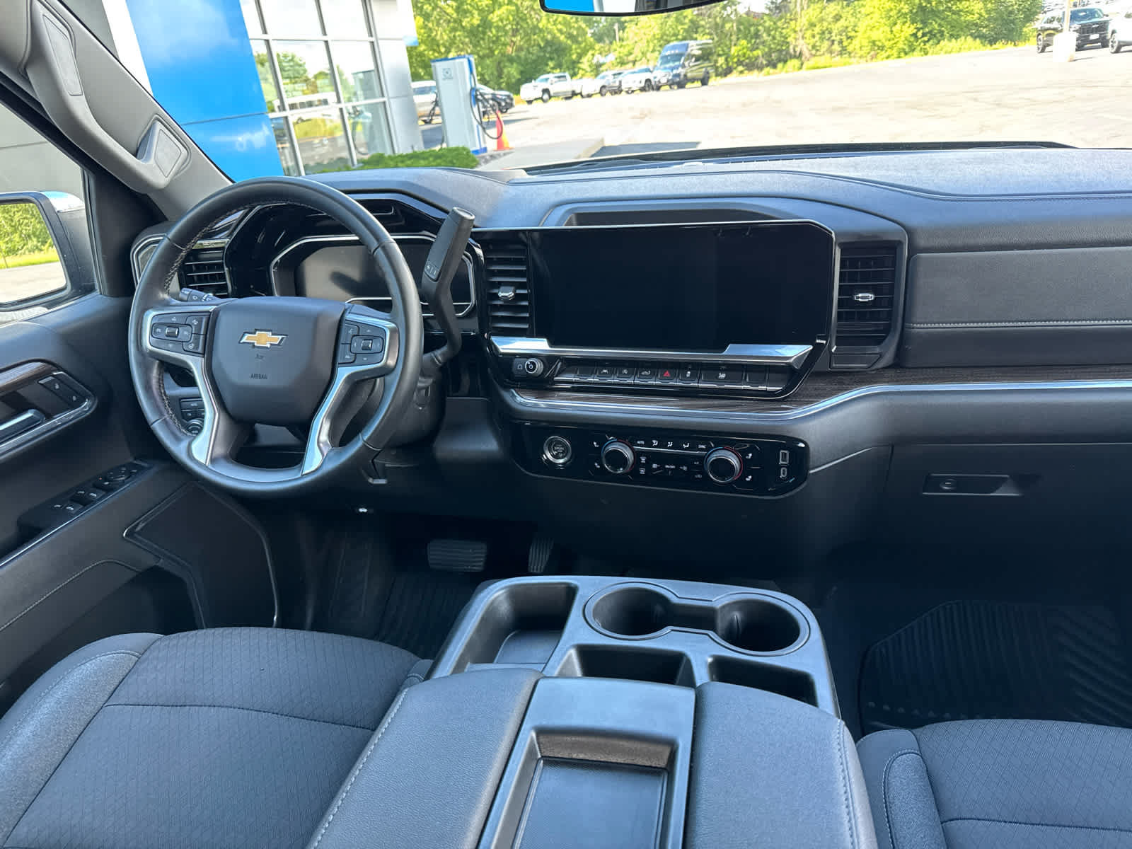 Certified 2024 Chevrolet Silverado 1500 LT AWD/4WD image 6
