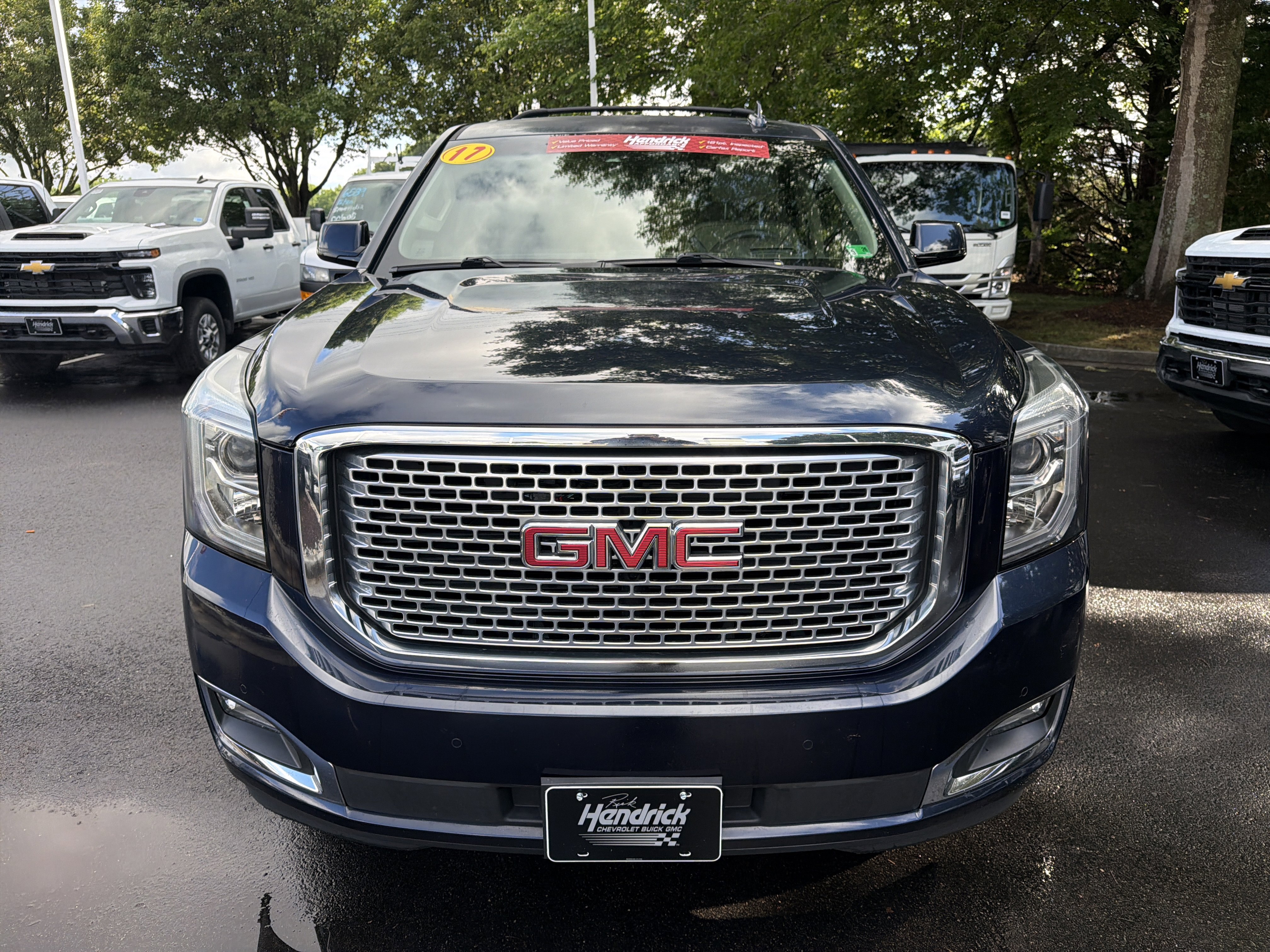 Used 2017 GMC Yukon Denali w/ Open Road Package AWD/4WD image 3