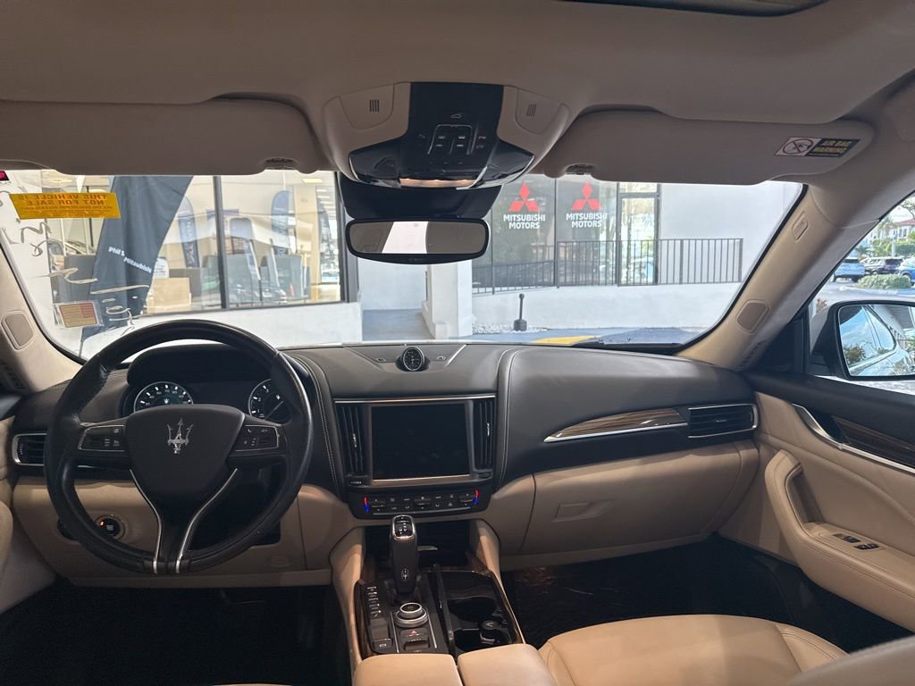 Used 2022 Maserati Levante GT AWD/4WD image 11