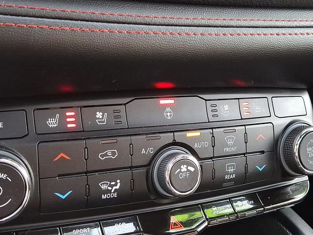 Used 2024 Dodge Durango GT image 25