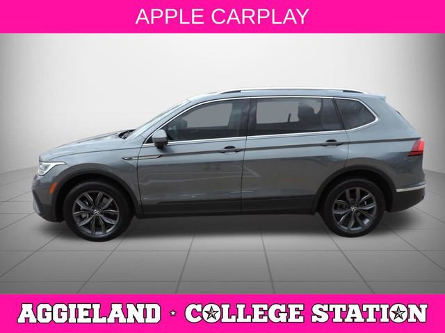 Used 2023 Volkswagen Tiguan SE w/ Panoramic Sunroof Package FWD image 7
