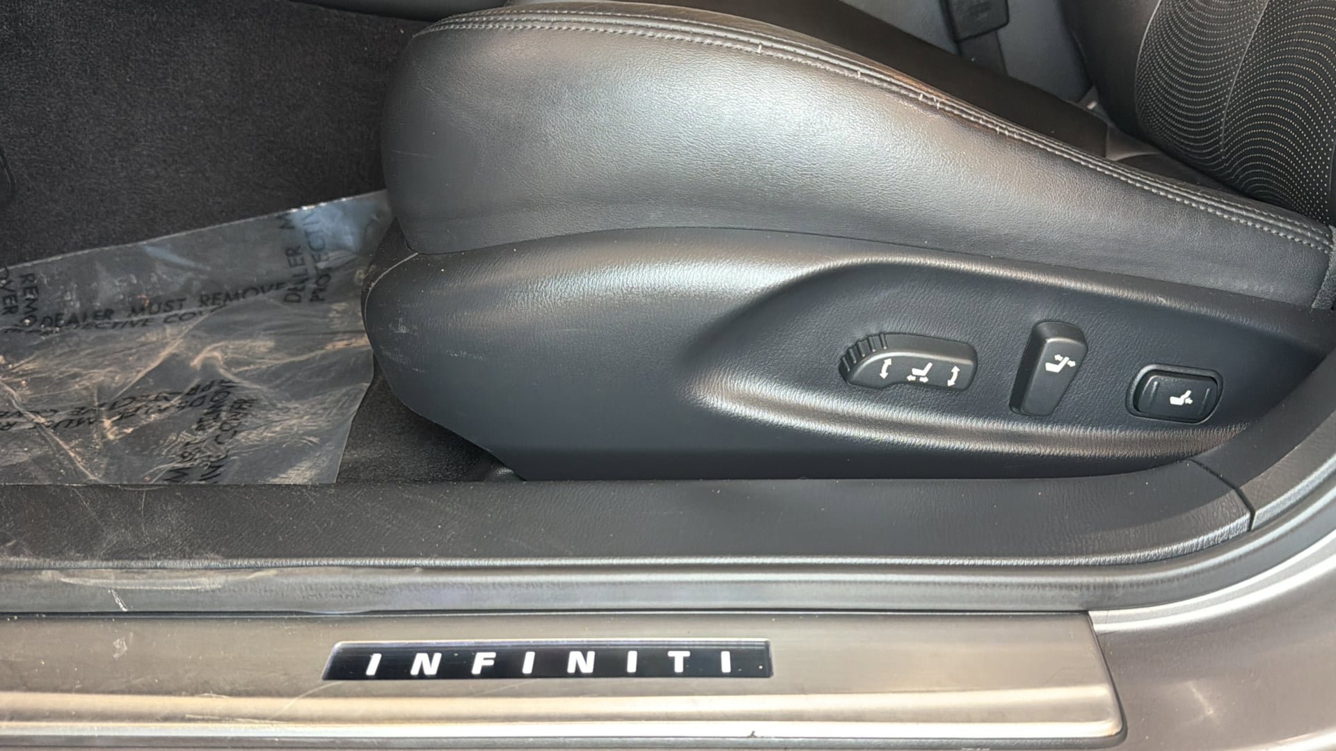 Used 2011 INFINITI M37 w/ Premium Pkg RWD image 20