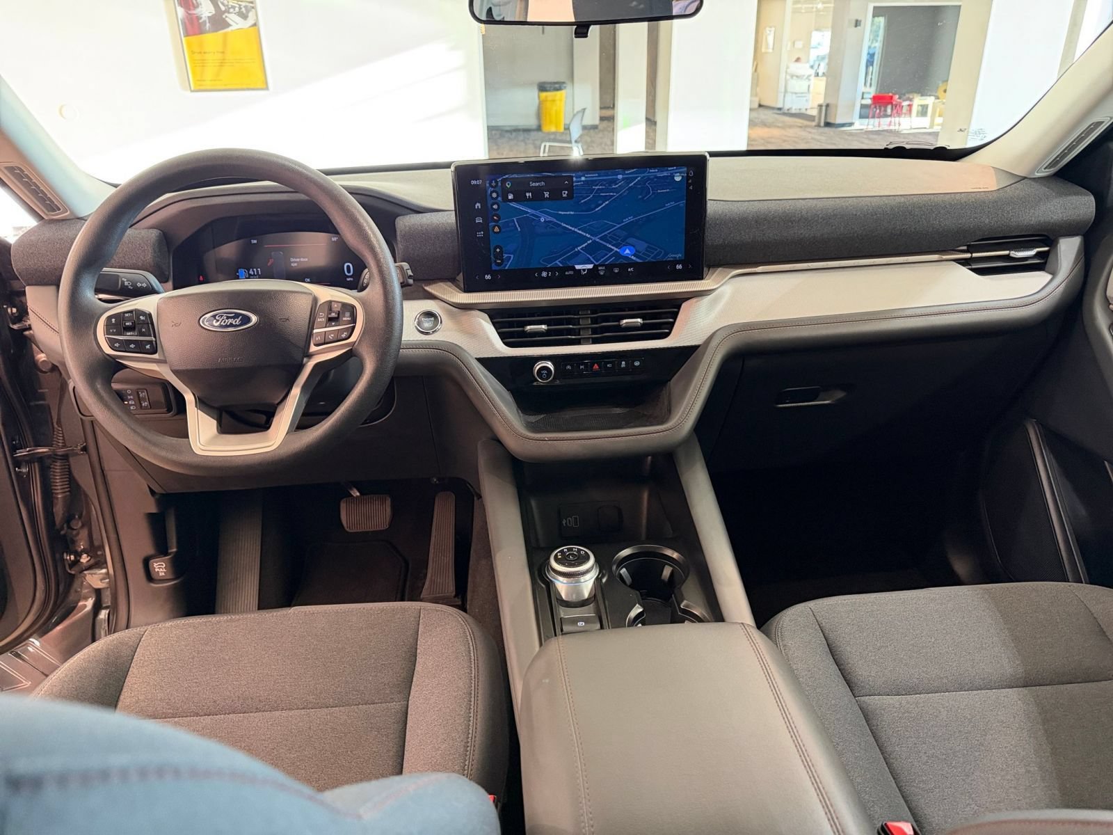 Used 2026 Ford Explorer Active AWD/4WD image 33