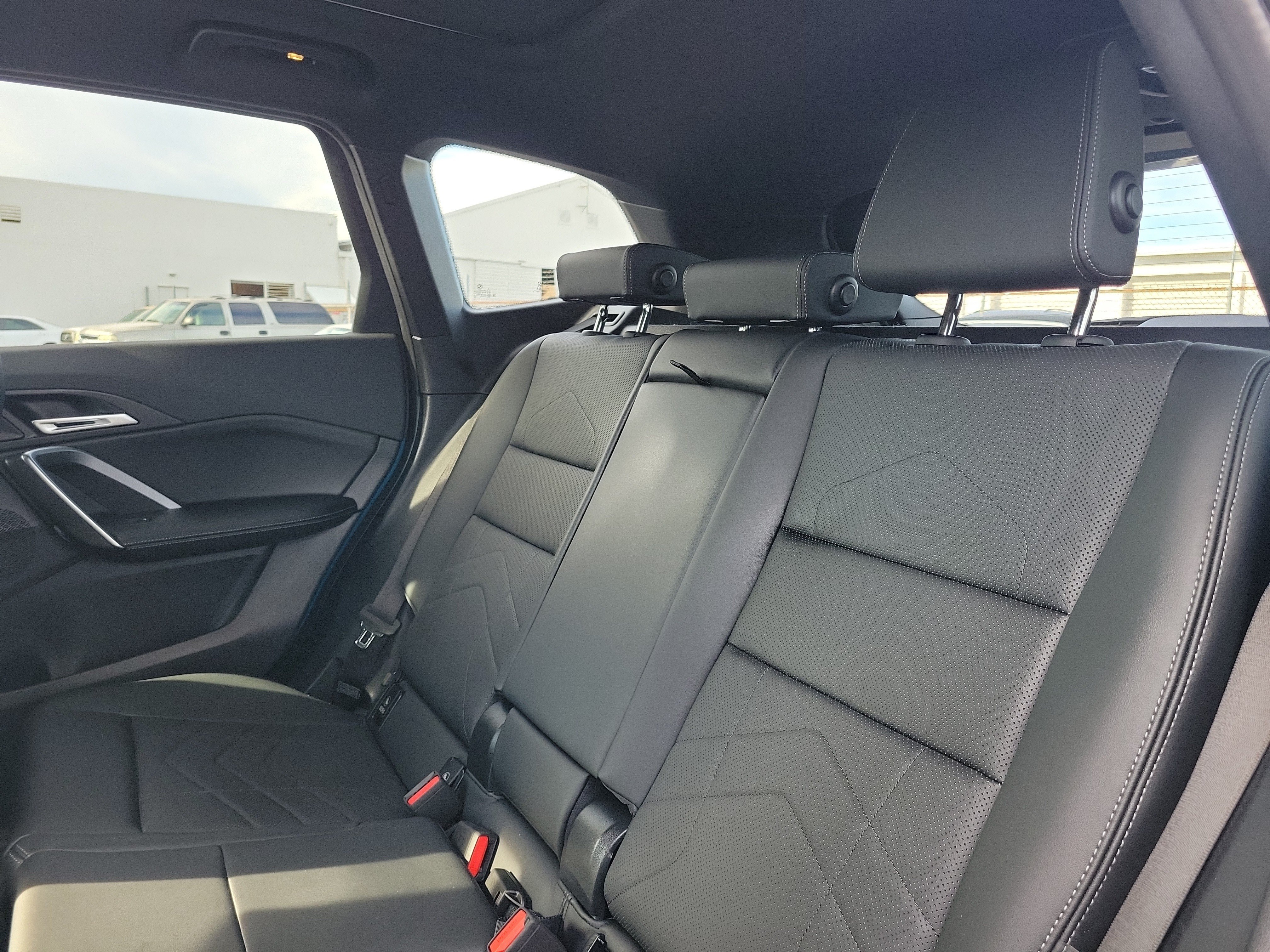 Used 2025 BMW X1 xDrive28i AWD/4WD image 11