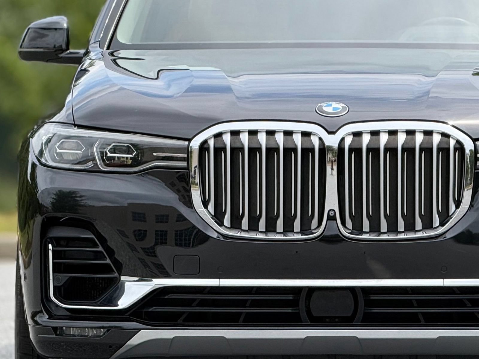 Used 2019 BMW X7 xDrive50i w/ Premium Package AWD/4WD image 14